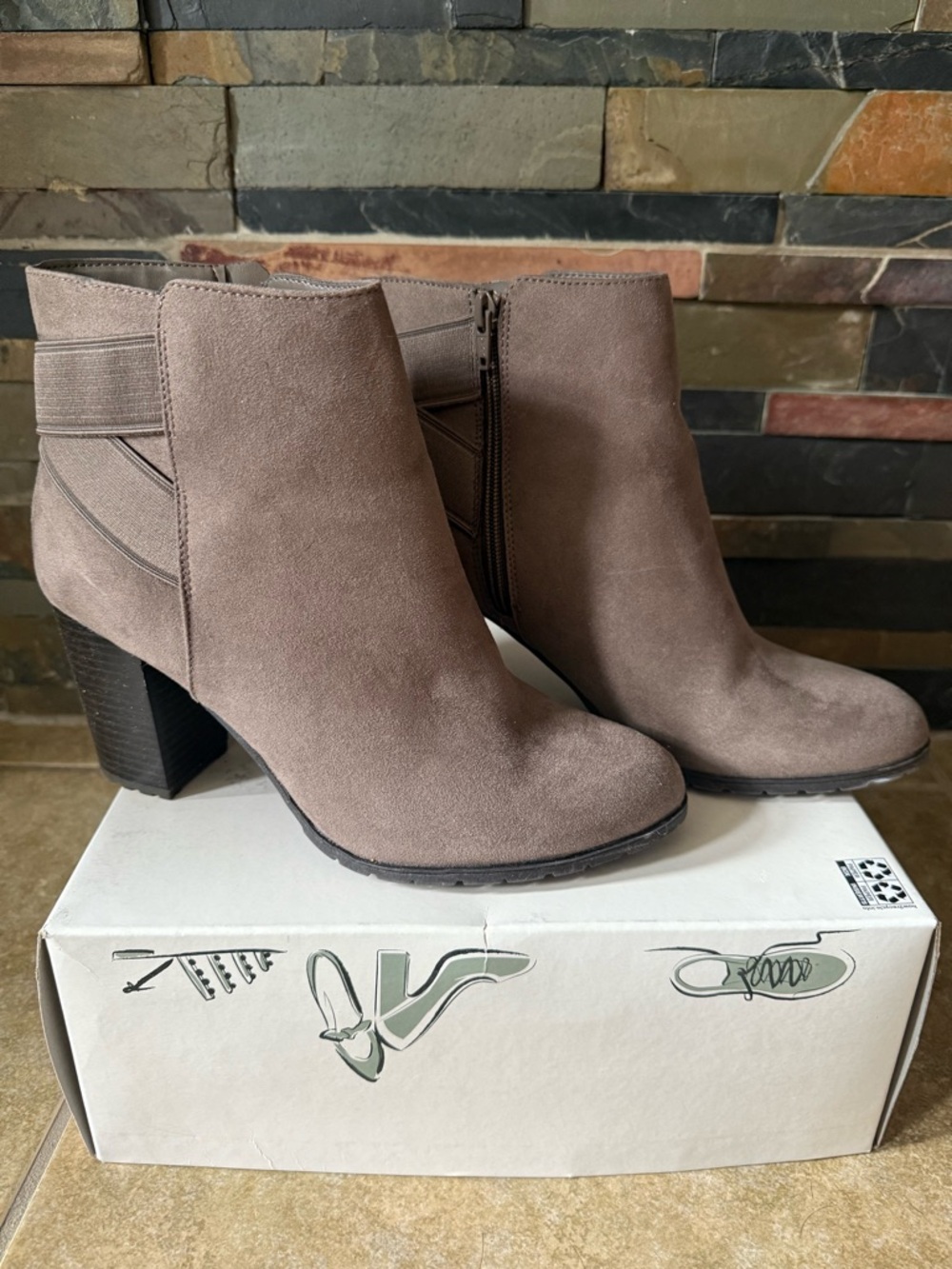 Women’s Boots Candyce Heeled Fashion A New Day Bark Size 10 FAST SHIPPING